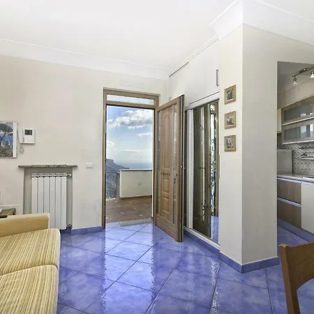 Apartment La Luna Di Cristina *